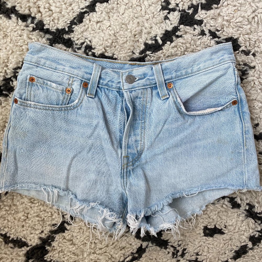 Levi's 501 Lightwash Jean Shorts